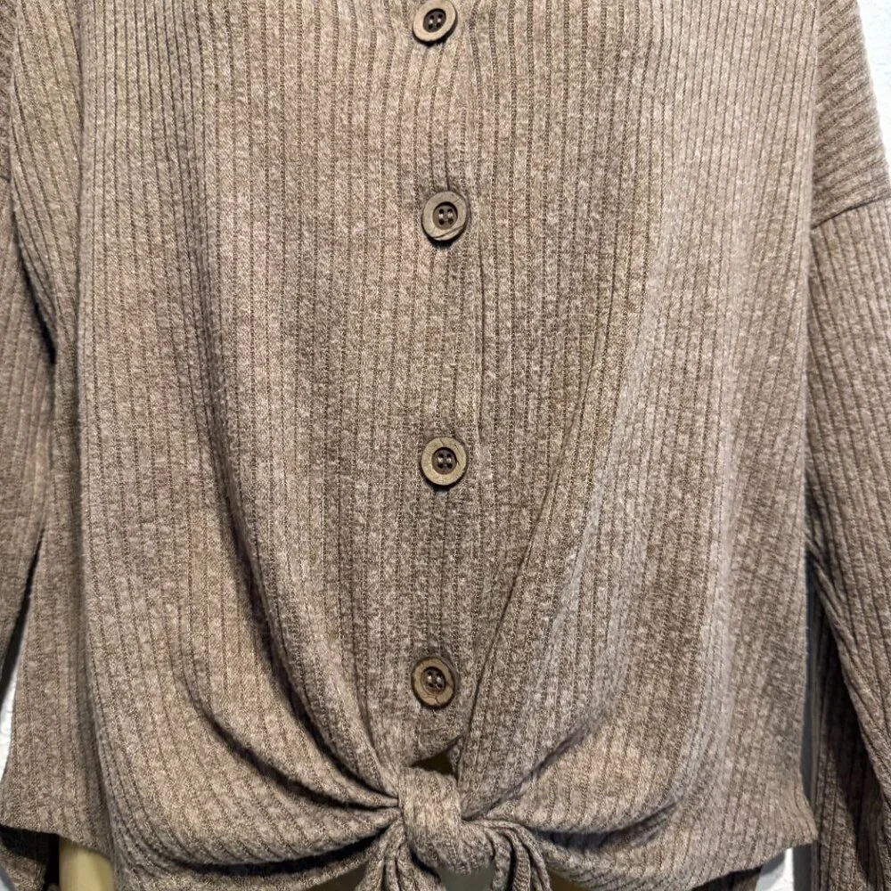 Liberty Love Brown Ribbed Knit Button Down Tie Front Blouse Women’s Size L Top